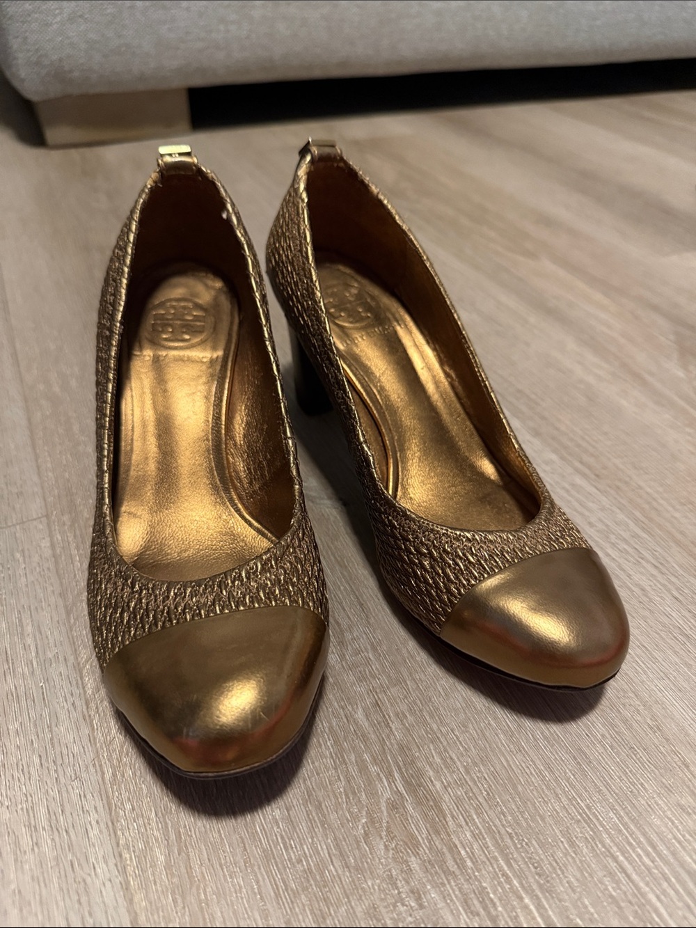 Tory Burch Woven Women Block Heels - Picture 6 of 6